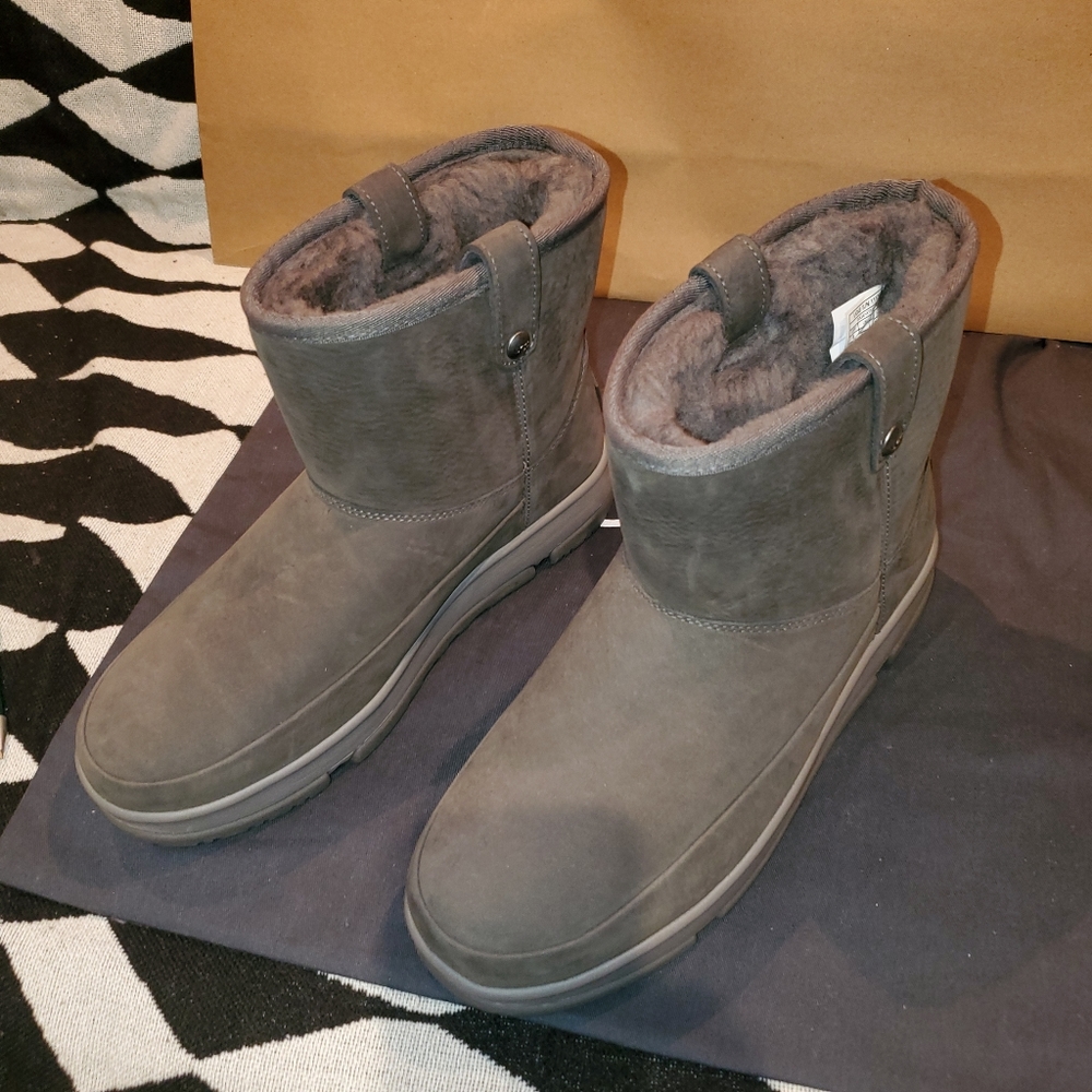 Ugg boots - Picture 10 of 10